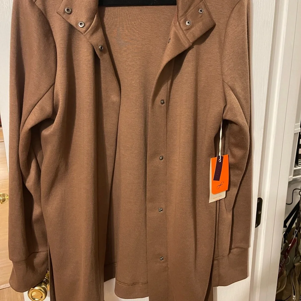 FREELY Commuter Transit Jacket - Picture 2 of 16